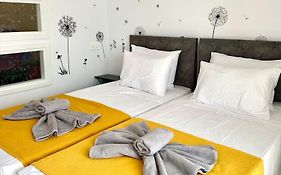 Ocean Dreams Suites - By The Harbour